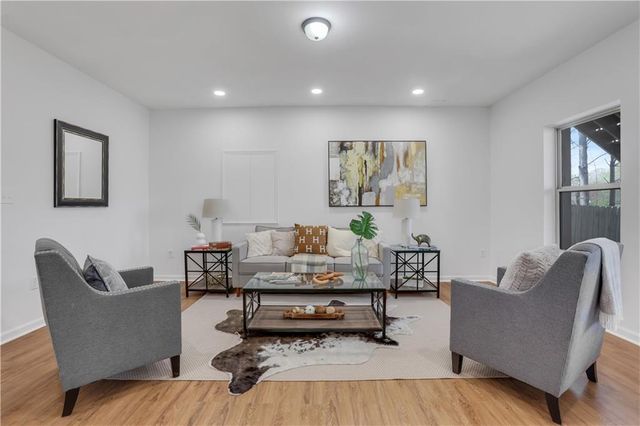 319 Privet Circle, Suwanee, GA 30024