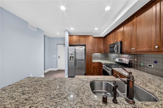 629 Traction Avenue 307, Los Angeles, CA 90013