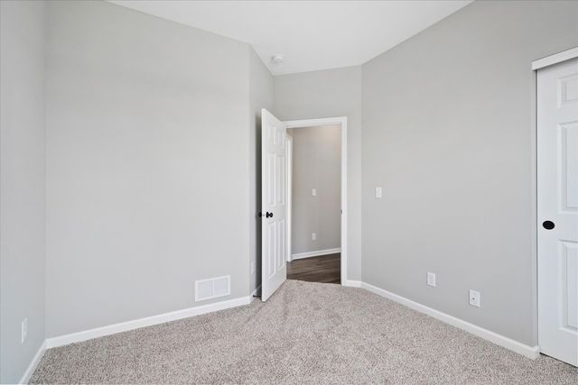 514 Winding Trail, Genoa, IL 60135