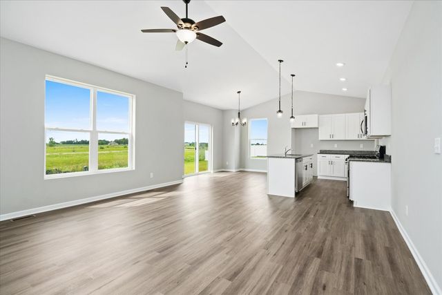 514 Winding Trail, Genoa, IL 60135