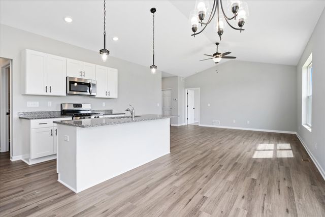514 Winding Trail, Genoa, IL 60135