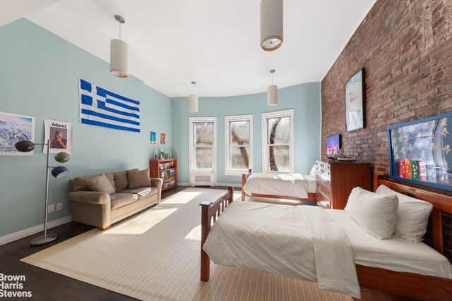 49 W 95TH Street, New York City, NY 10025