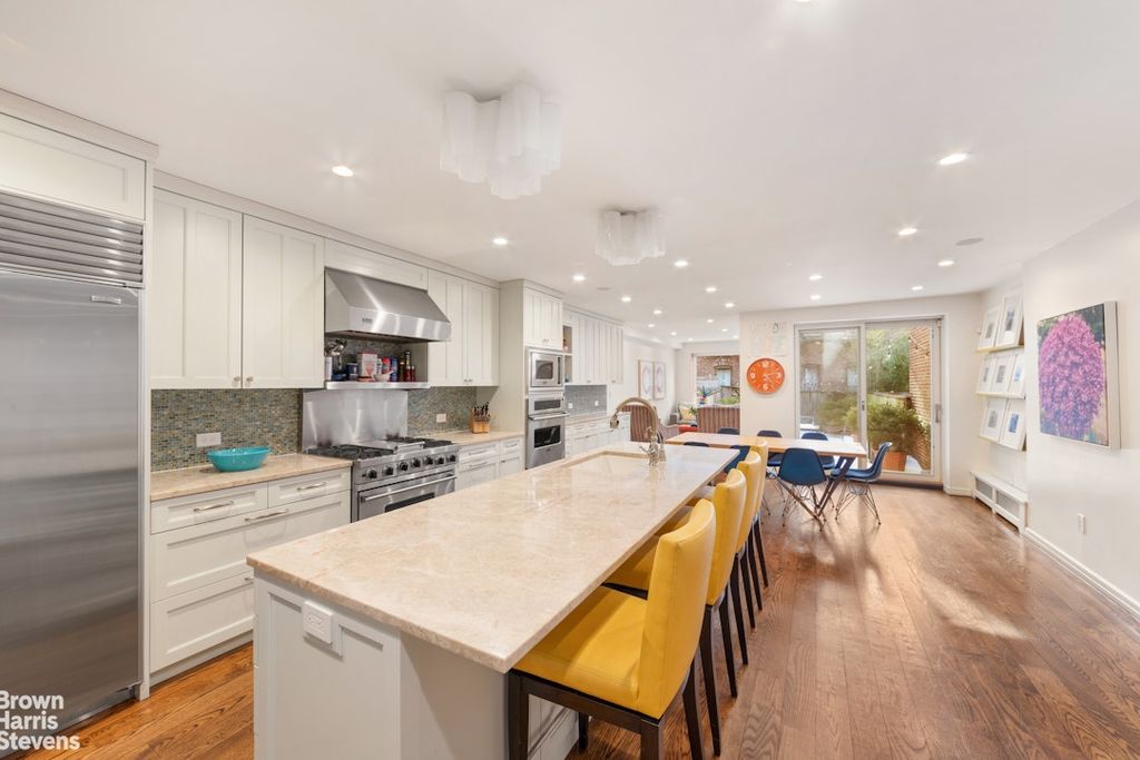 49 W 95TH Street, New York City, NY 10025