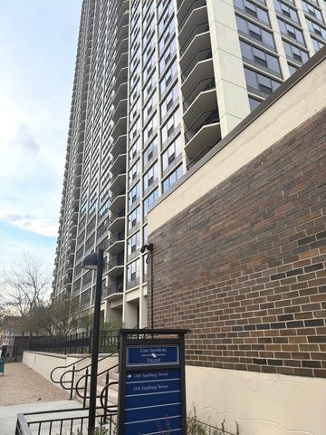 1560 N Sandburg Terrace 3709, Chicago, IL 60610