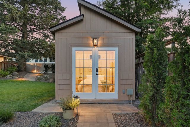 1012 S Liberty Dr, Liberty Lake, WA 99019