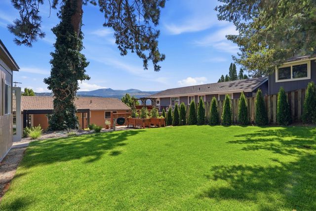 1012 S Liberty Dr, Liberty Lake, WA 99019