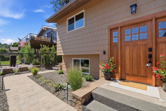 1012 S Liberty Dr, Liberty Lake, WA 99019
