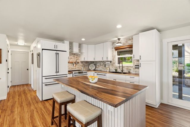 1012 S Liberty Dr, Liberty Lake, WA 99019