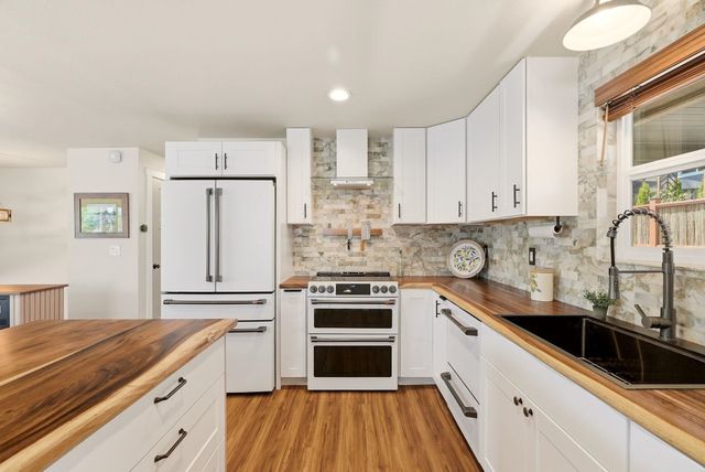 1012 S Liberty Dr, Liberty Lake, WA 99019