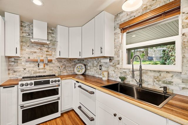 1012 S Liberty Dr, Liberty Lake, WA 99019