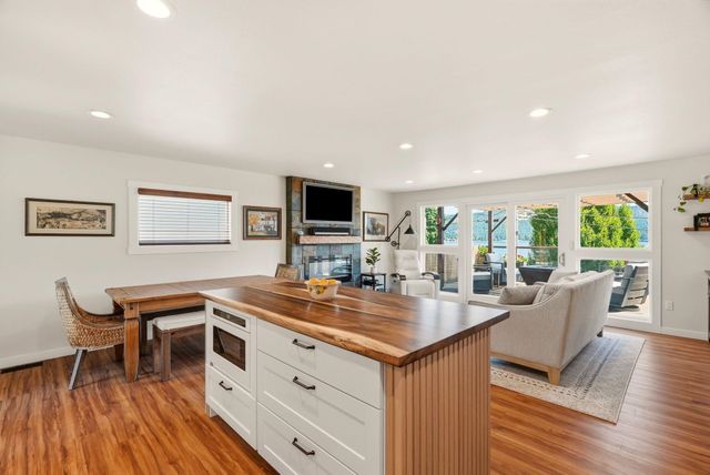 1012 S Liberty Dr, Liberty Lake, WA 99019