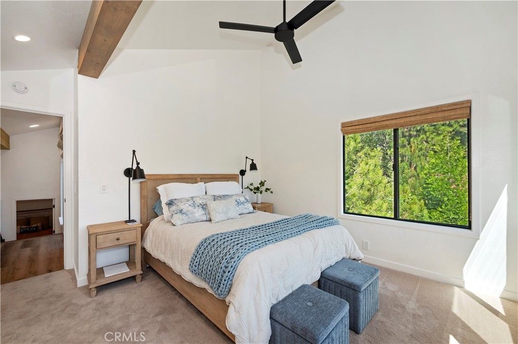 Image 19 of property listing at 27657 Peninsula Dr. #135, Lake Arrowhead, CA 92352