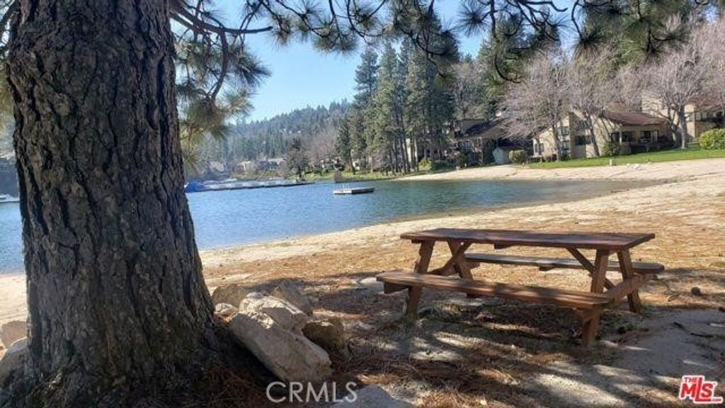 Image 37 of property listing at 27657 Peninsula Dr. #135, Lake Arrowhead, CA 92352