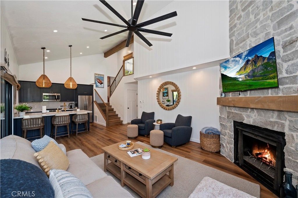 Image 5 of property listing at 27657 Peninsula Dr. #135, Lake Arrowhead, CA 92352