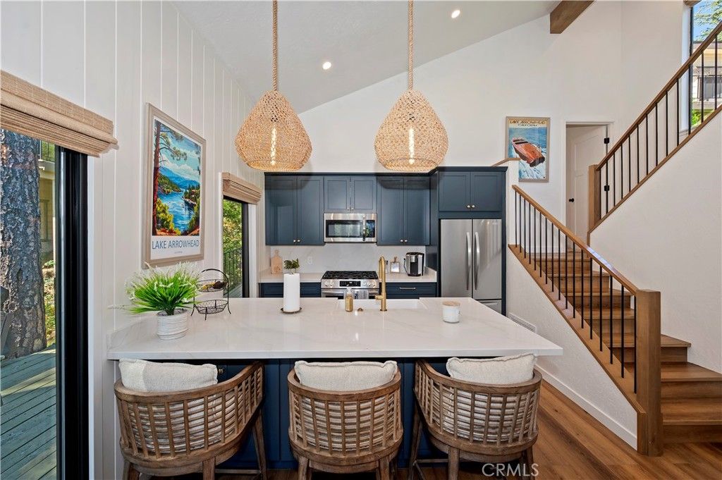 Image 7 of property listing at 27657 Peninsula Dr. #135, Lake Arrowhead, CA 92352