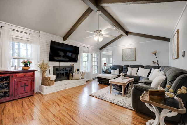 2718 Gray Fox Lane, Jacksonville, AR 72076