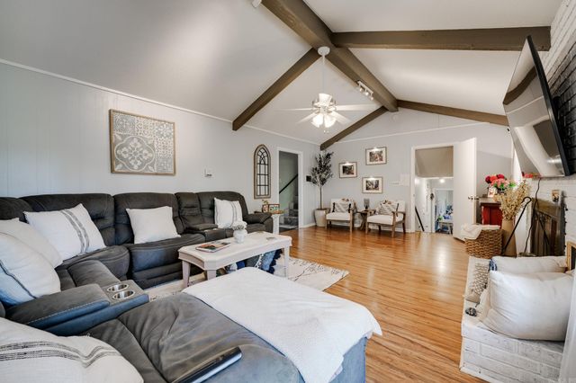 2718 Gray Fox Lane, Jacksonville, AR 72076