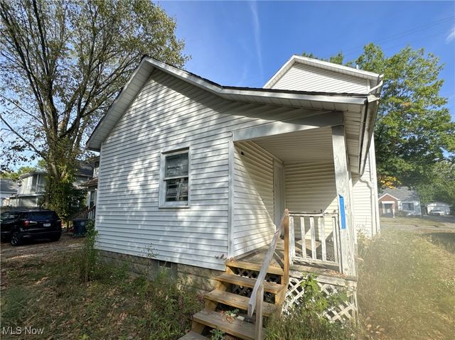 636 Noble Avenue, Akron, OH 44320