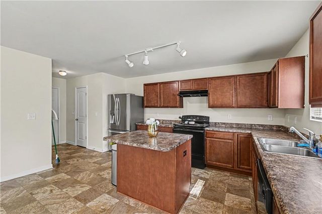 2072 Cedar Walk Drive, Conley, GA 30288
