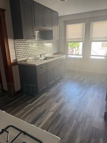 74 Chapman St 2, Quincy, MA 02170