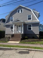 74 Chapman St 2, Quincy, MA 02170