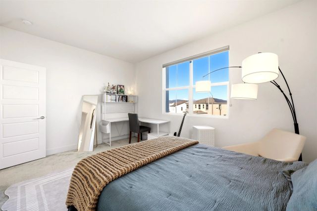 2070 Via Estancia, Chula Vista, CA 91913