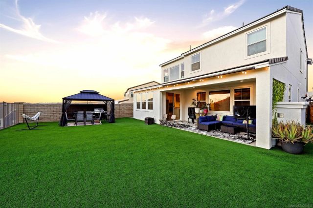 2070 Via Estancia, Chula Vista, CA 91913