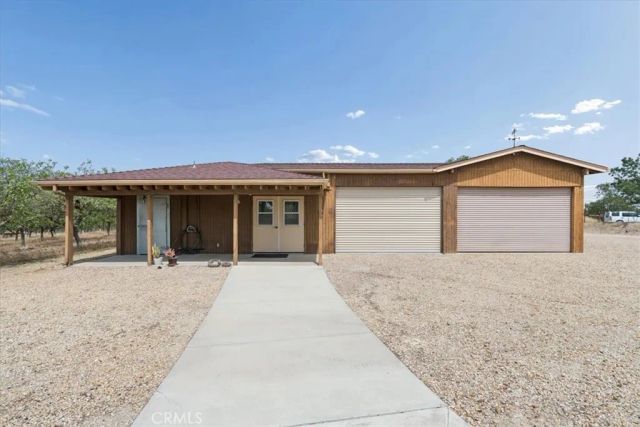 5565 High Ridge, Paso Robles, CA 93446