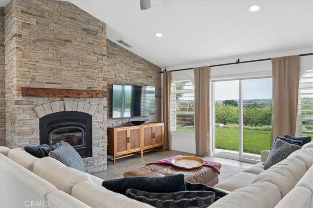 5565 High Ridge, Paso Robles, CA 93446