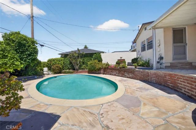 2025 Jolley Drive, Burbank, CA 91504