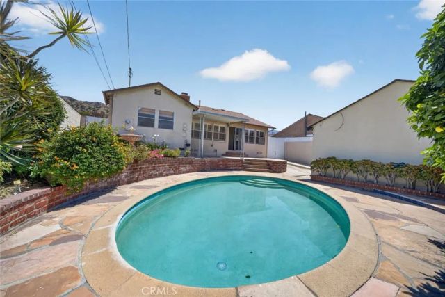 2025 Jolley Drive, Burbank, CA 91504