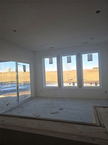 16207 Sharon Drive, Urbandale, IA 50323