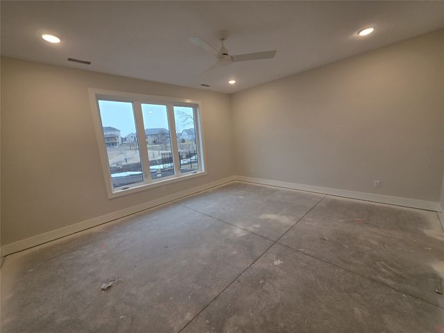 16207 Sharon Drive, Urbandale, IA 50323