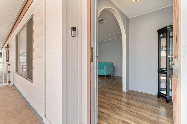 284 Saguaro Drive, Palm Springs, CA 92264