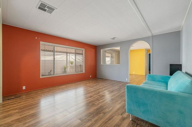 284 Saguaro Drive, Palm Springs, CA 92264