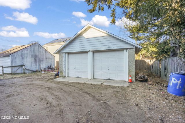 21 Broadway Road, Freehold, NJ 07728