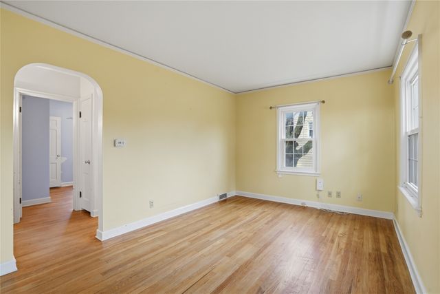 1716 44th Street, Des Moines, IA 50310