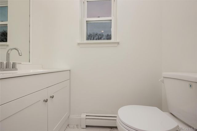 24 Buckskin Lane, Riverhead, NY 11901