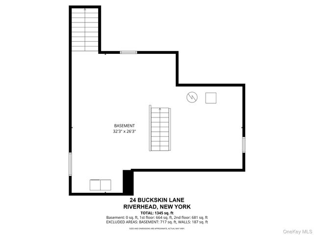 24 Buckskin Lane, Riverhead, NY 11901