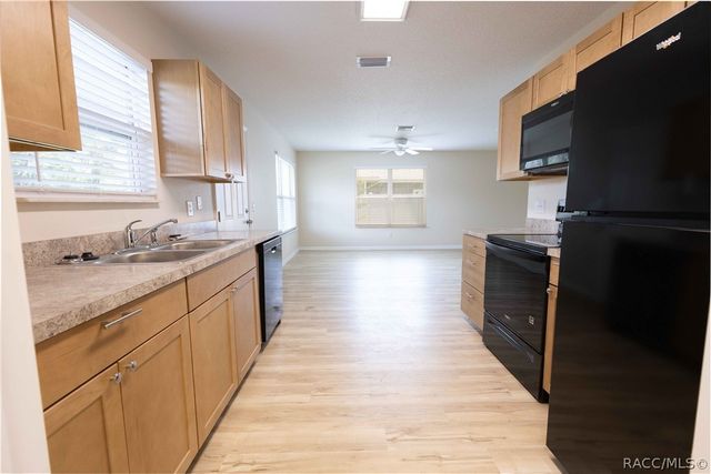 2270 Suanee Avenue, Eustis, FL 32726