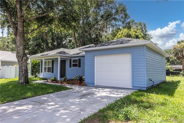 2270 Suanee Avenue, Eustis, FL 32726