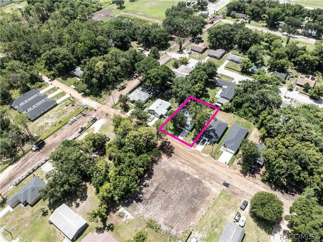 2270 Suanee Avenue, Eustis, FL 32726