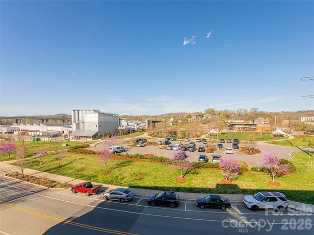 68 Craven Street 304, Asheville, NC 28806