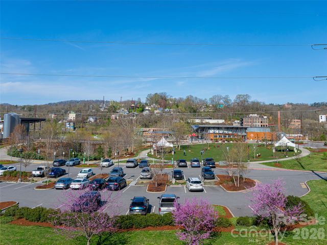 68 Craven Street 304, Asheville, NC 28806