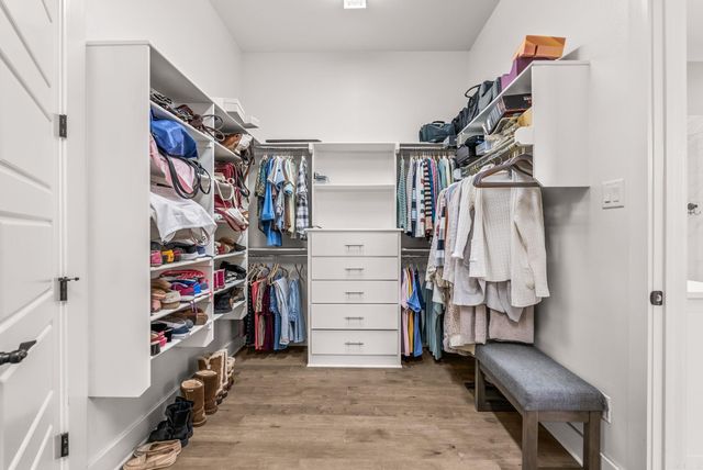 9933 Laurel Oak, Sherwood, AR 72120