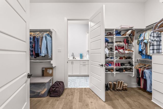 9933 Laurel Oak, Sherwood, AR 72120