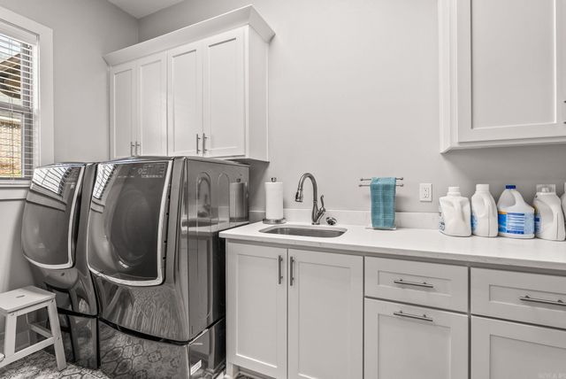 9933 Laurel Oak, Sherwood, AR 72120