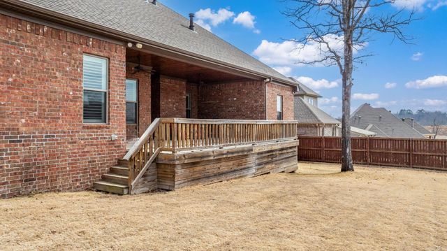 9933 Laurel Oak, Sherwood, AR 72120