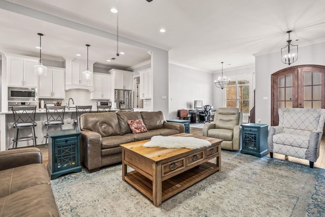 9933 Laurel Oak, Sherwood, AR 72120