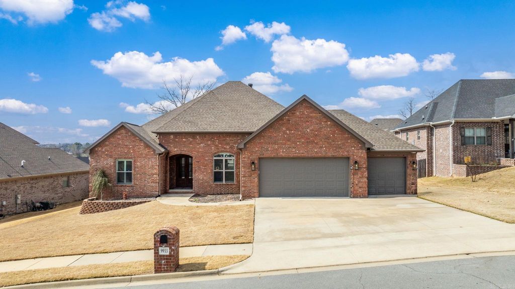 9933 Laurel Oak, Sherwood, AR 72120